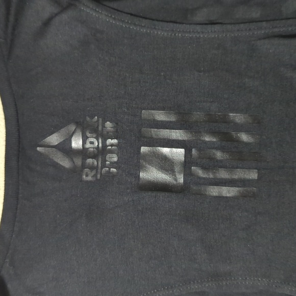 Reebok tank - Picture 3 of 3